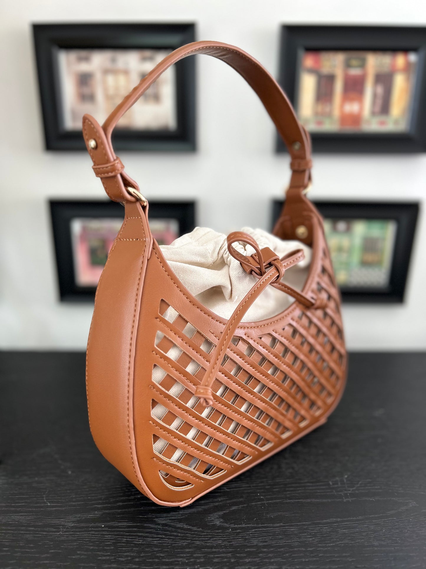 Brisa Bag (Tan, White)