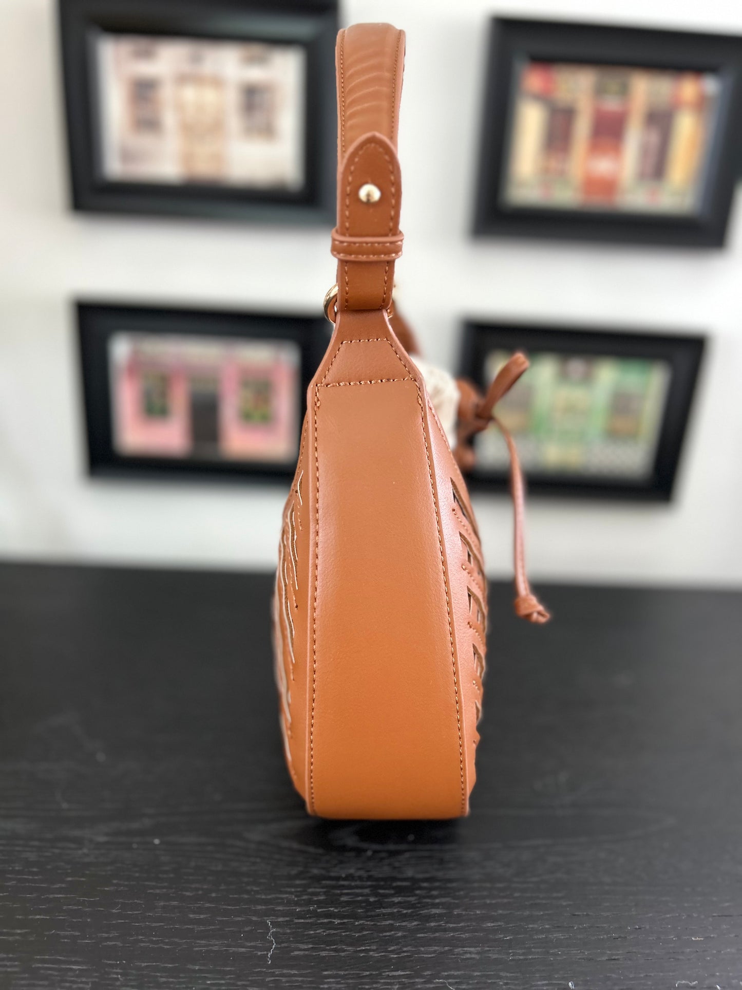Brisa Bag (Tan, White)