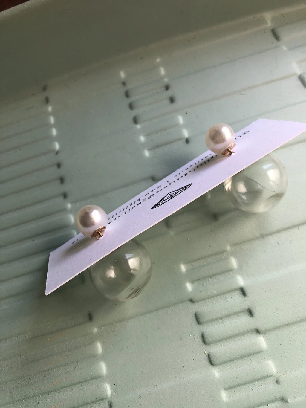 Pearl/Glass Bubble Reversible Stud