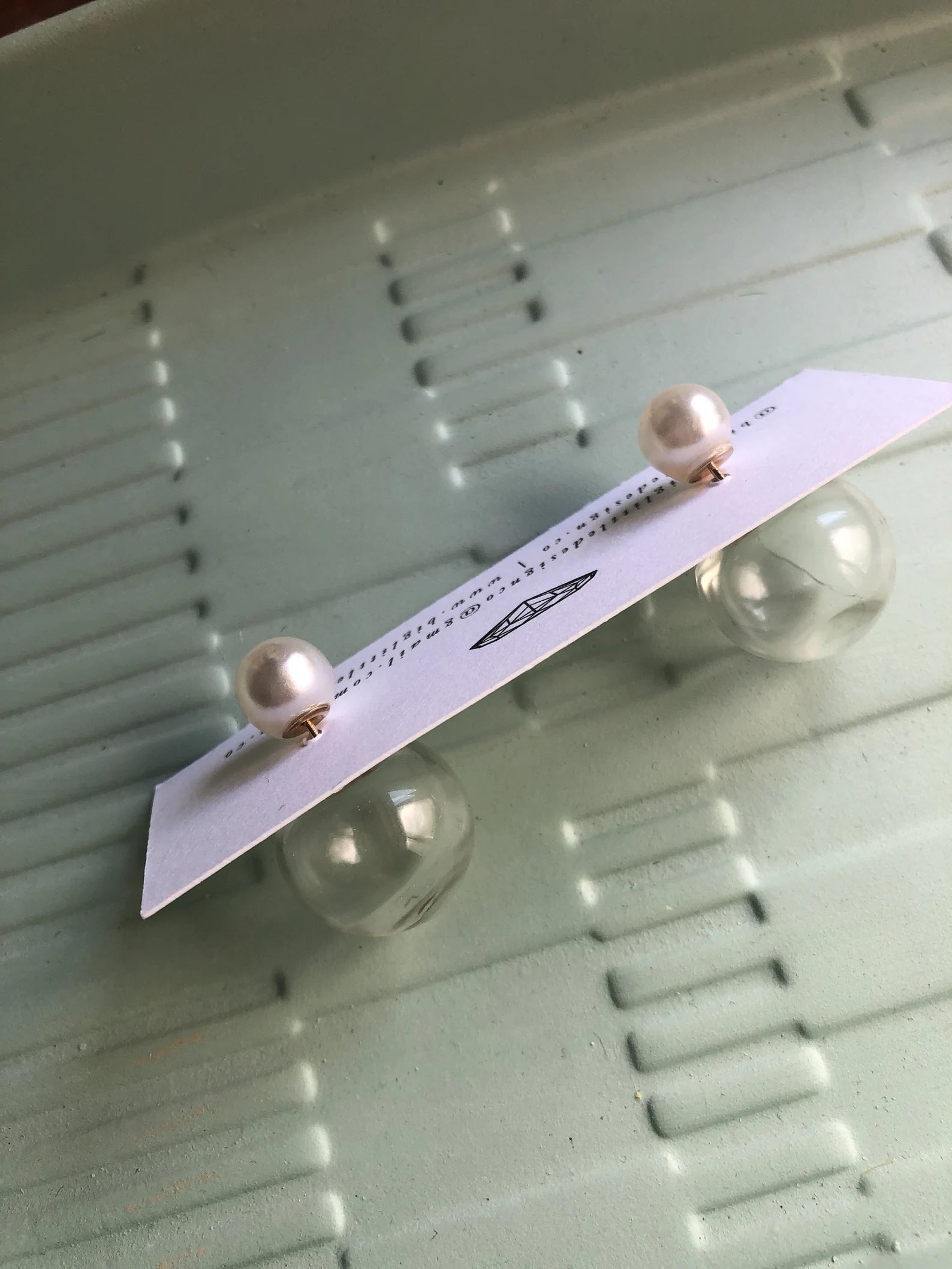 Pearl/Glass Bubble Reversible Stud