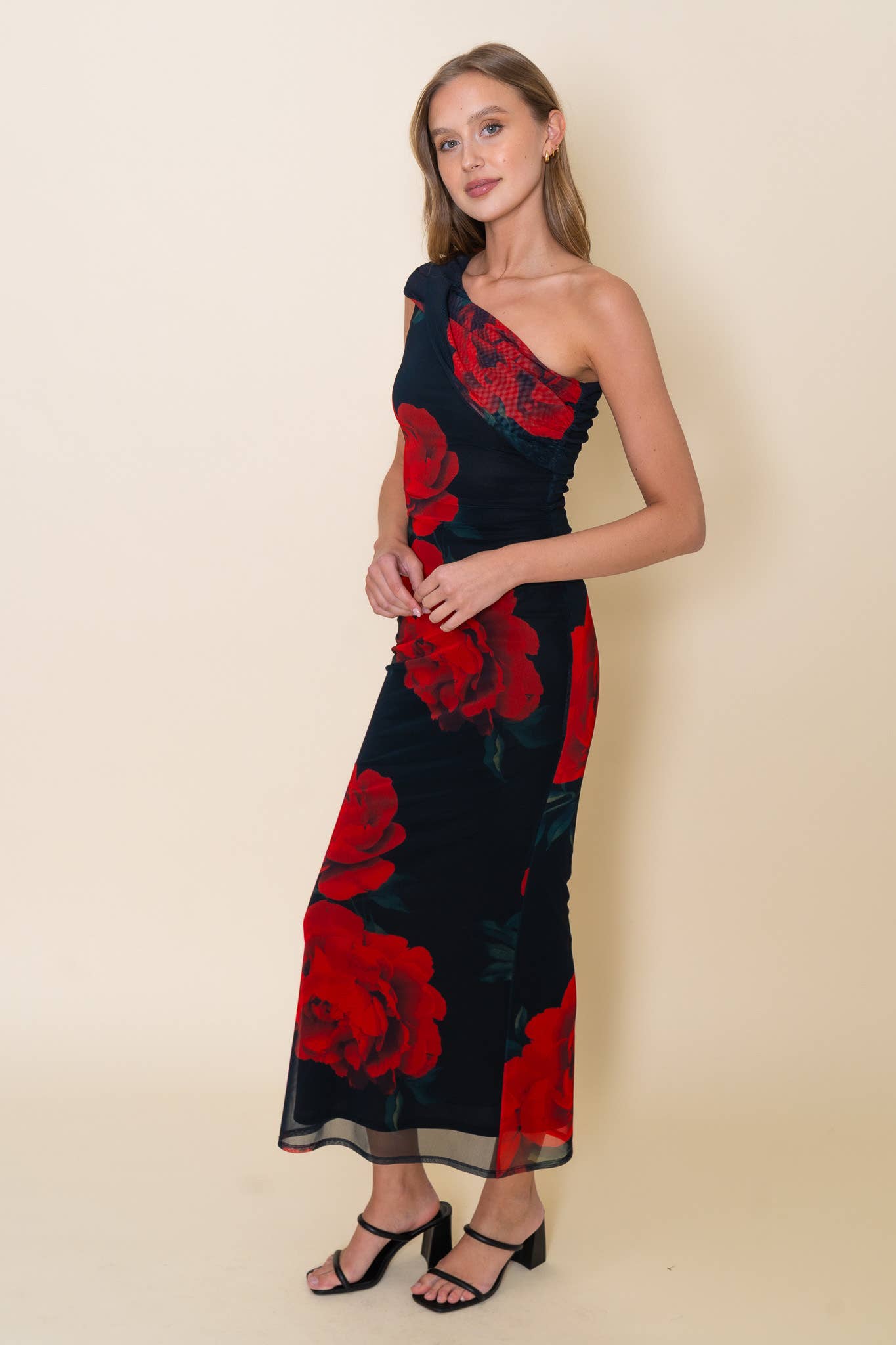 Chic Rose Cascade Maxi Dress