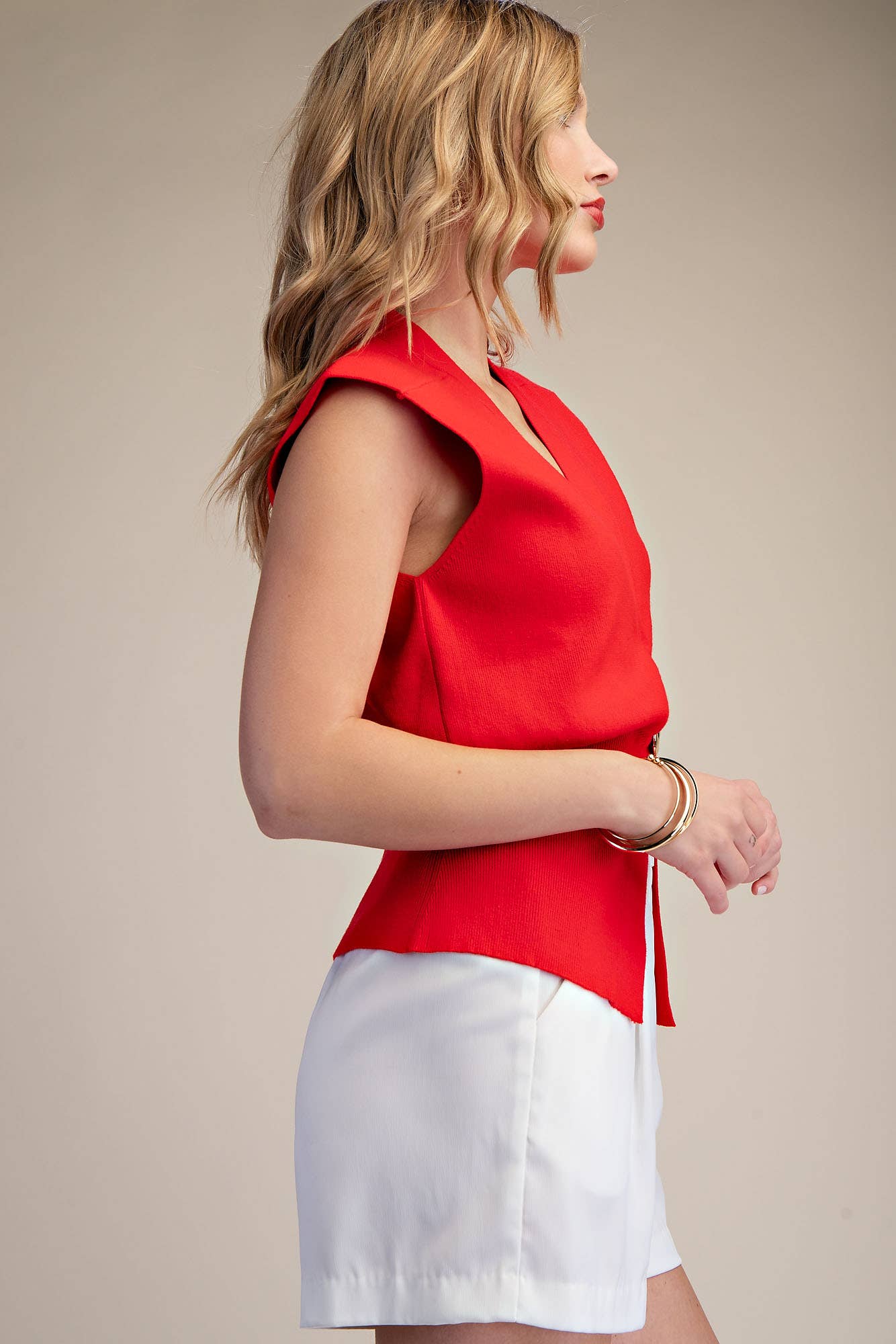 Sleeveless V-Neck Knit Vest - Red