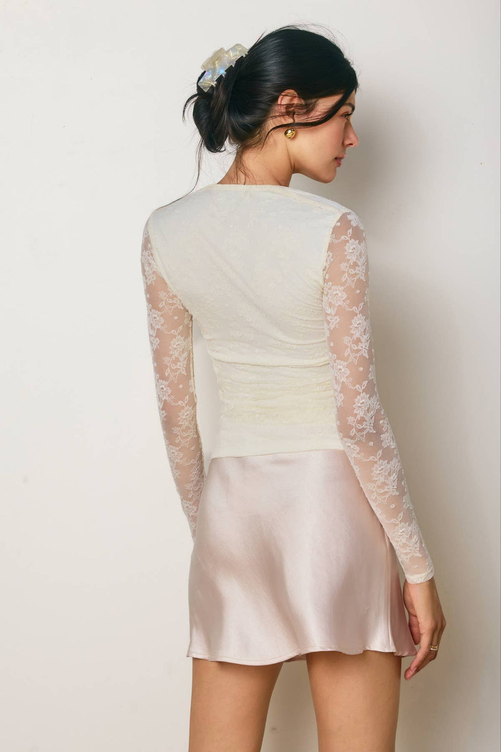 Lace Queen Anne Ruched Long Sleeve Top - Ivory