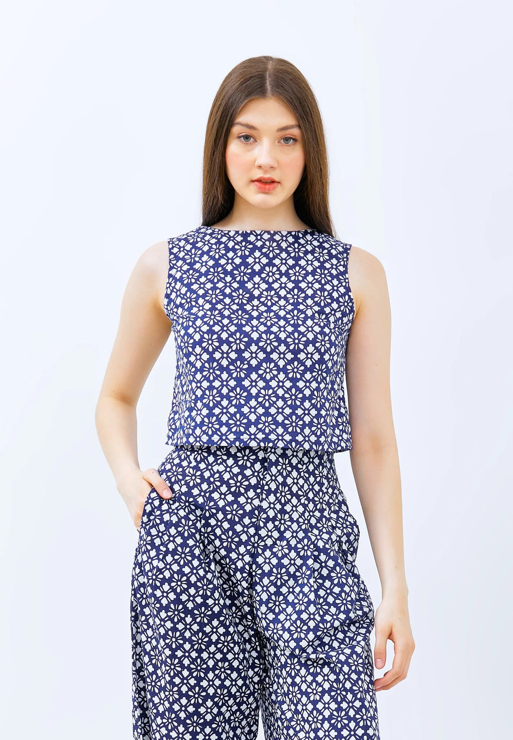 Hishi Crop Top