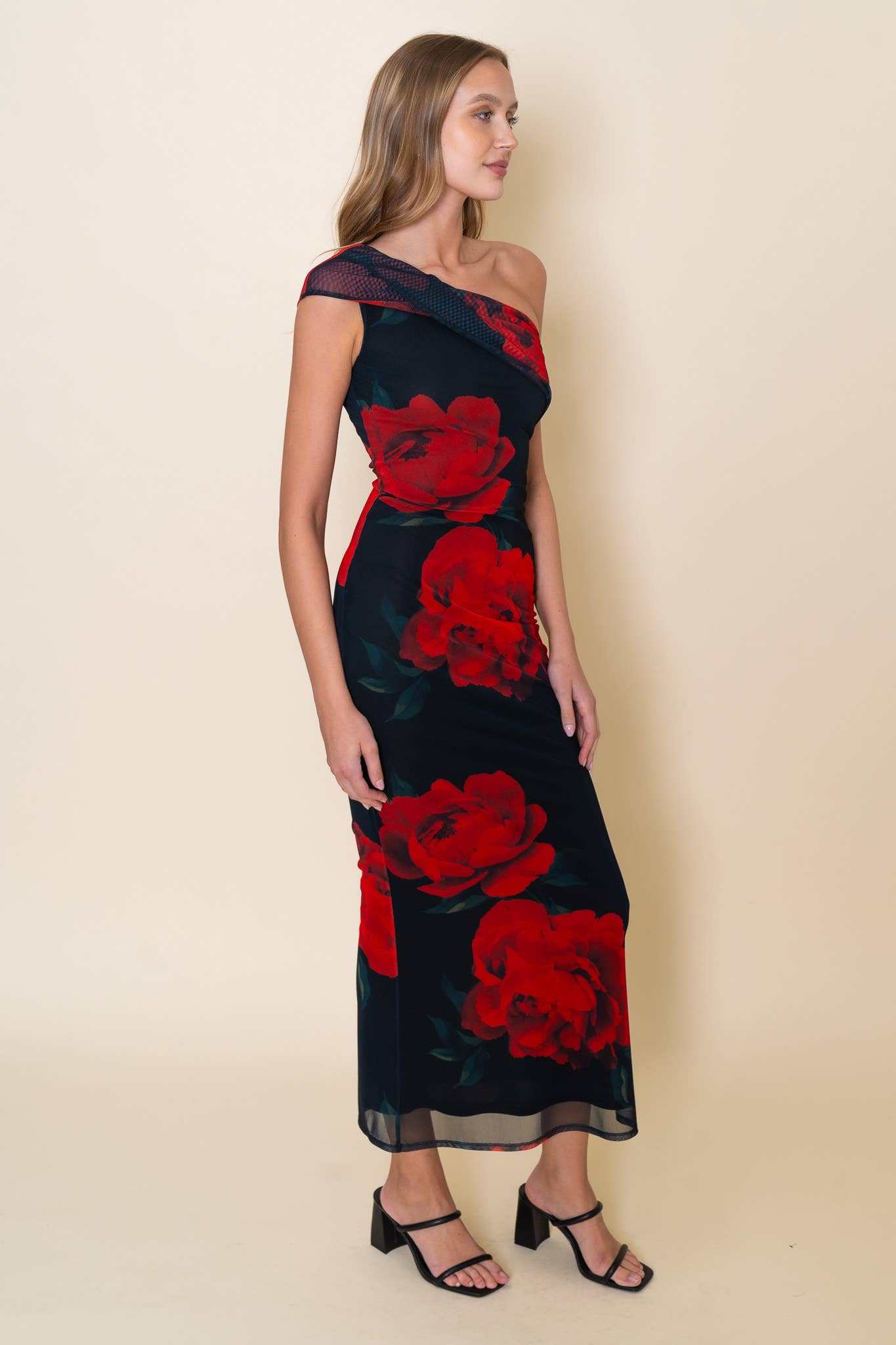 Chic Rose Cascade Maxi Dress